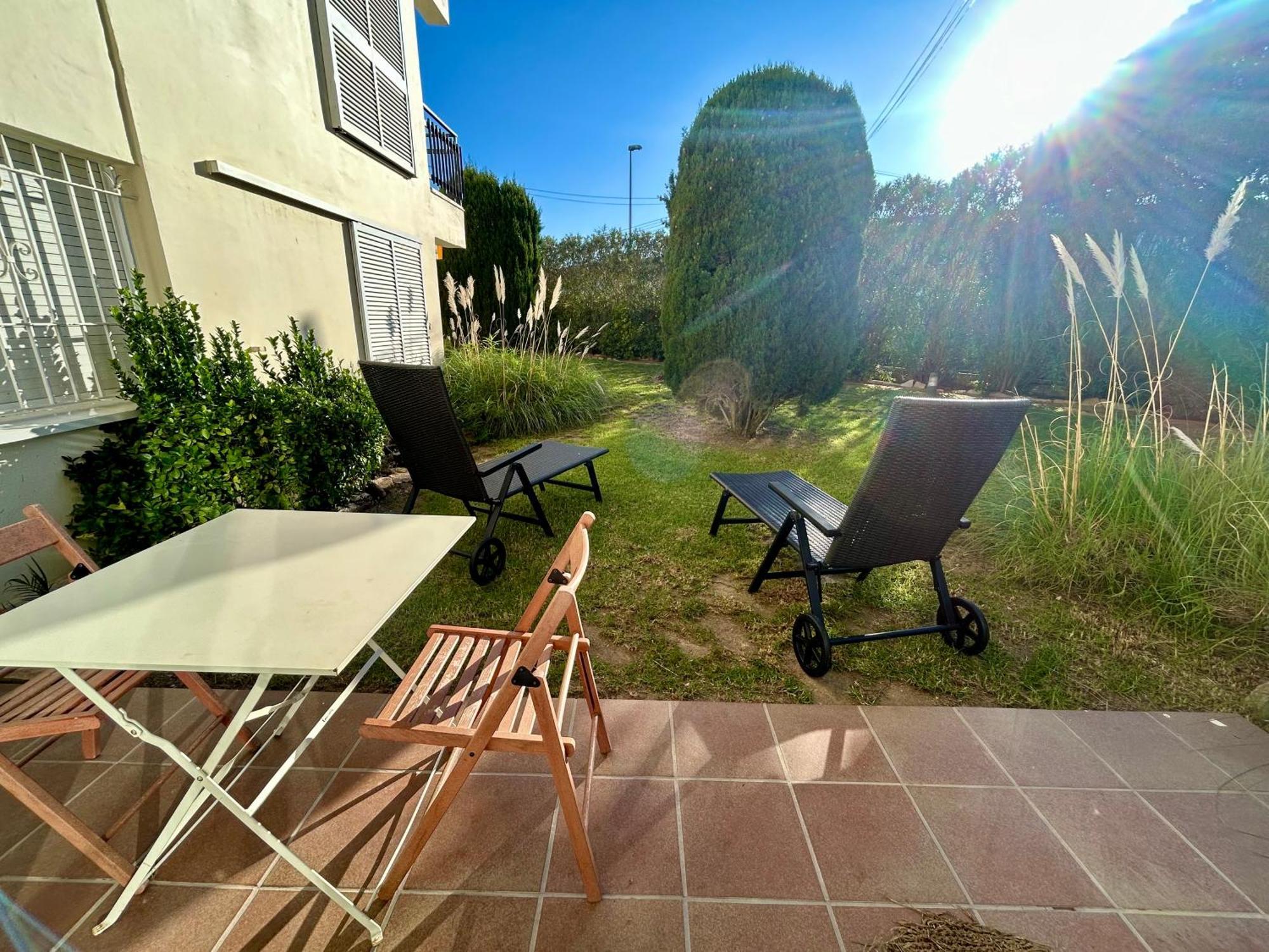 Apartament Amb Piscina I Aparcament - Baixos Amb Jardinet 卡莱利亚德帕拉弗鲁赫尔 外观 照片